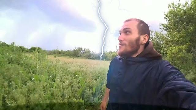 Молния Чуть Не Убила Меня! Жуткий Глаз в Небе Молния Чуть Не Убила Меня! Жуткий Глаз в Небе
