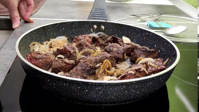 Свиная печень.Жареная печень с луком Свиная печень.Жареная печень с луком