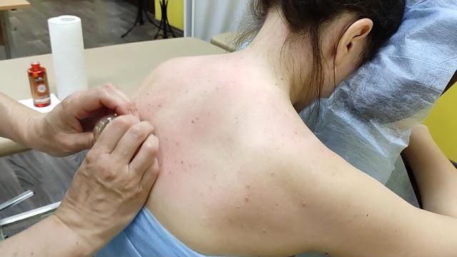 Методика комбинированного массажа при остеохондрозе шейно грудного отдела позвоночника Методика комбинированного массажа при остеохондрозе шейно грудного отдела позвоночника