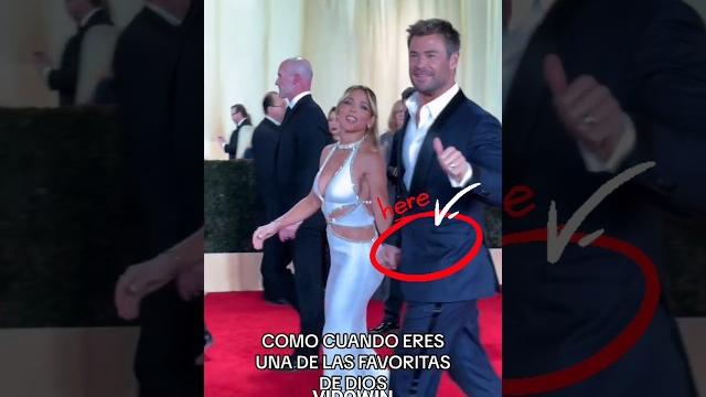 Chris Hemsworth and Elsa Pataky: They Walk Like Stars Chris Hemsworth and Elsa Pataky: They Walk Like Stars