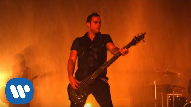 Skillet - Hero (Official Video) Skillet - Hero (Official Video)
