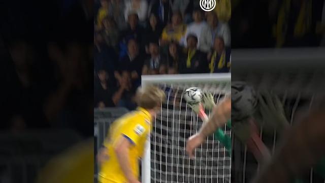 Flying Yann ️ #IMInter #Shorts Flying Yann ️ #IMInter #Shorts