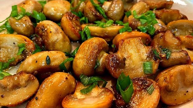 Как правильно жарить шампиньоны. Сколько нужно жарить грибы?Очень вкусные жаренные грибы шампиньоны. Как правильно жарить шампиньоны. Сколько нужно жарить грибы?Очень вкусные жаренные грибы шампиньоны.