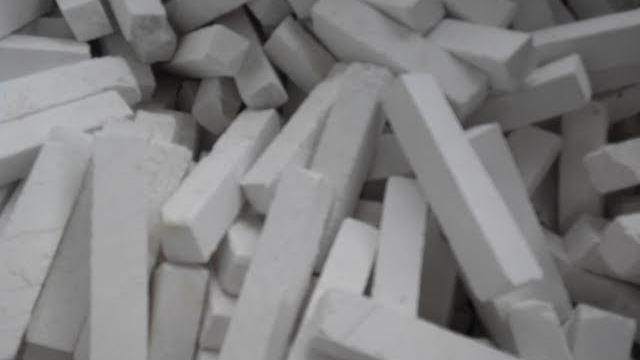 Почему человеку хочется есть мел . Вот что это значит Почему человеку хочется есть мел . Вот что это значит