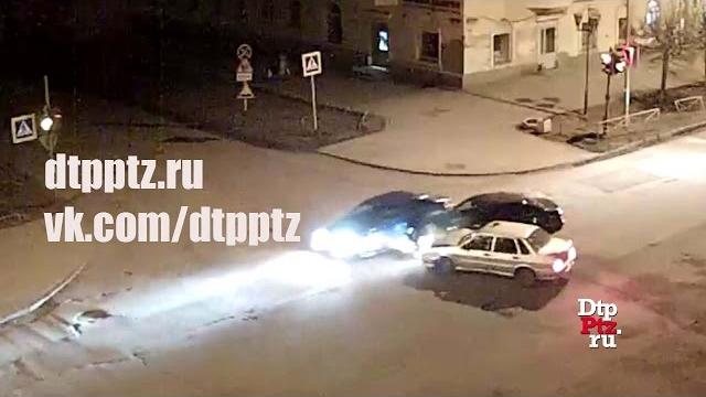 Несчастливый перекресток? Несчастливый перекресток?