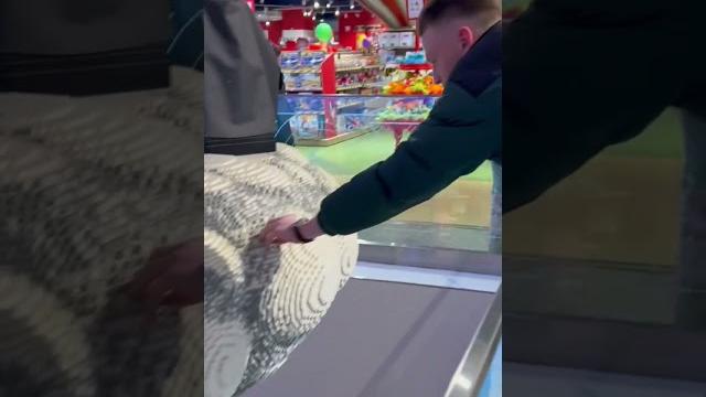 Отец ушел за хлебом Отец ушел за хлебом