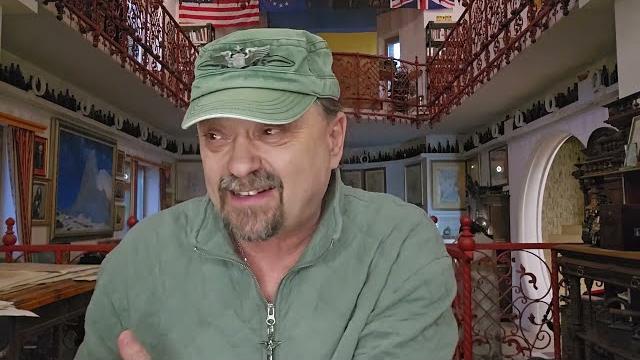 Трамп получил по роже от Мелании, как последний Макрон! Жёны за Украину! Кабаеву не пускают к Путину Трамп получил по роже от Мелании, как последний Макрон! Жёны за Украину! Кабаеву не пускают к Путину