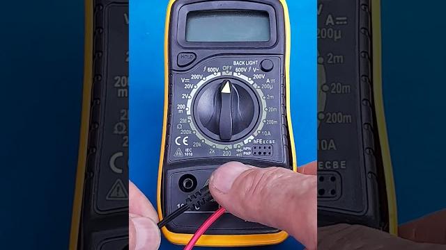 Как измерить напряжение в розетке мультиметром #diy Как измерить напряжение в розетке мультиметром #diy