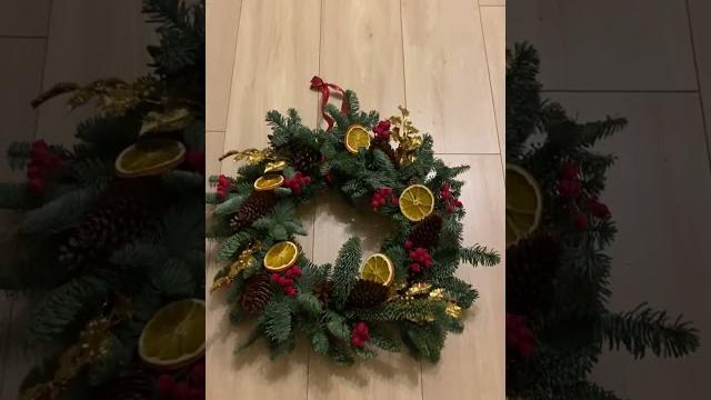 Новогодний венок на дверь - Полное видео на канале https://www.youtube.com/watch?v=C9l9ej5SjJg&t=1s Новогодний венок на дверь - Полное видео на канале https://www.youtube.com/watch?v=C9l9ej5SjJg&t=1s