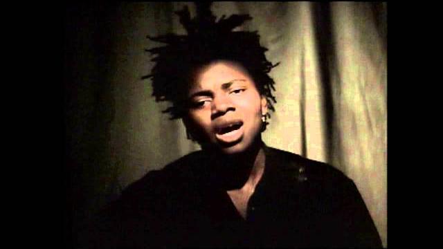 Tracy Chapman - Baby Can I Hold You (Official Music Video) Tracy Chapman - Baby Can I Hold You (Official Music Video)