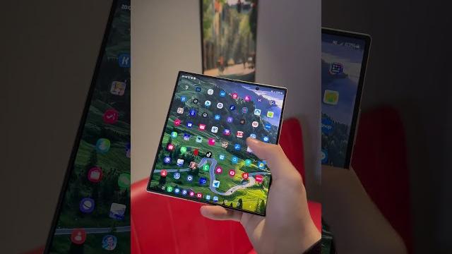 One UI 7: A MASSIVE Samsung Update! (Hands-On!) One UI 7: A MASSIVE Samsung Update! (Hands-On!)