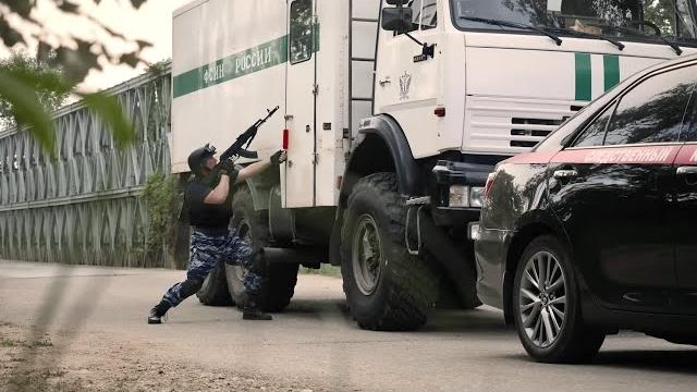 КРУТОЙ БОЕВИК! ПЕРЕОДЕТЫЕ БАНДИТЫ ЛОВКО УНИЧТОЖАЮТ СПЕЦНАЗ! Мститель. Страшный лес! Русский фильм КРУТОЙ БОЕВИК! ПЕРЕОДЕТЫЕ БАНДИТЫ ЛОВКО УНИЧТОЖАЮТ СПЕЦНАЗ! Мститель. Страшный лес! Русский фильм