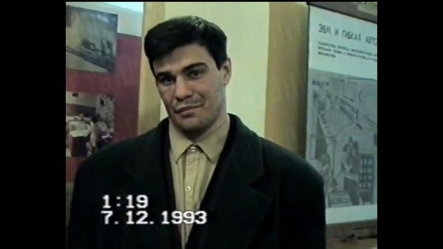 — А где работаешь? — В частной фирме (Петербург, 1993 год) — А где работаешь? — В частной фирме (Петербург, 1993 год)
