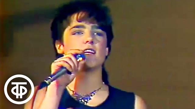 Юрий Шатунов и "Ласковый май" - "Белые розы" (1989) Юрий Шатунов и "Ласковый май" - "Белые розы" (1989)