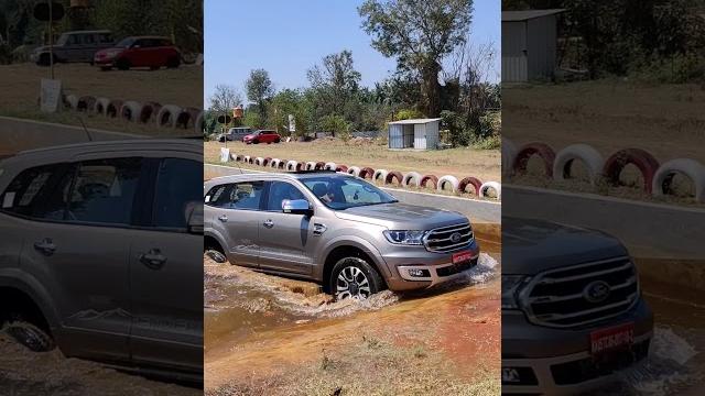 Ford Endeavour Water Wading #shorts #offroading Ford Endeavour Water Wading #shorts #offroading
