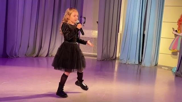 Песня «старый рояль». Кира 7 лет. Песня «старый рояль». Кира 7 лет.