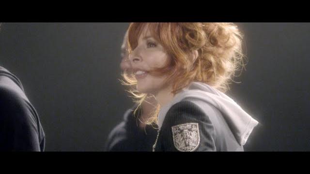 Mylène Farmer - Du temps (Clip Officiel) Mylène Farmer - Du temps (Clip Officiel)