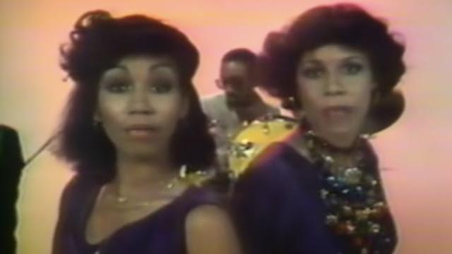 CHIC - Le Freak (Official Music Video) CHIC - Le Freak (Official Music Video)