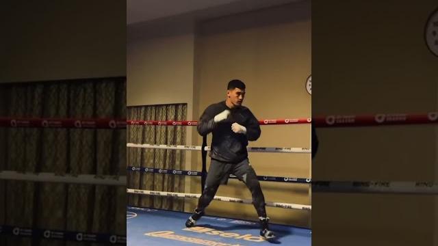 Dmitry Bivol's final preparation for Artur Beterbiev fight #Boxing #Boxeo #DmitryBivol #Bivol #KO Dmitry Bivol's final preparation for Artur Beterbiev fight #Boxing #Boxeo #DmitryBivol #Bivol #KO