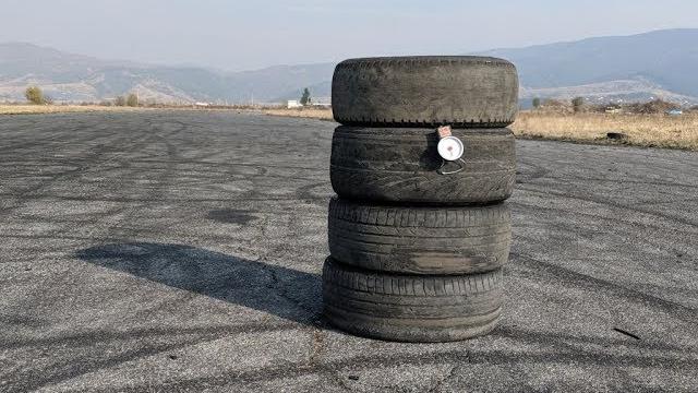 Защо никога да не редите гумите на купчина в гаража Защо никога да не редите гумите на купчина в гаража