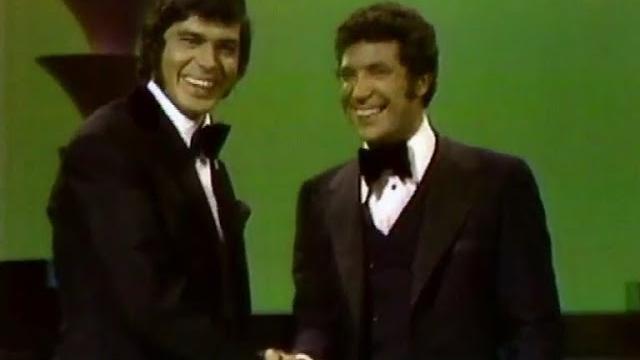 Engelbert Humperdinck meets Tom Jones! (1969) Engelbert Humperdinck meets Tom Jones! (1969)