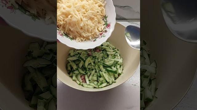 Вкусный и простой салат с ветчиной #вкусноипросто #вкуснаяеда #салат #ветчина#сыр#огурец#вкусно Вкусный и простой салат с ветчиной #вкусноипросто #вкуснаяеда #салат #ветчина#сыр#огурец#вкусно