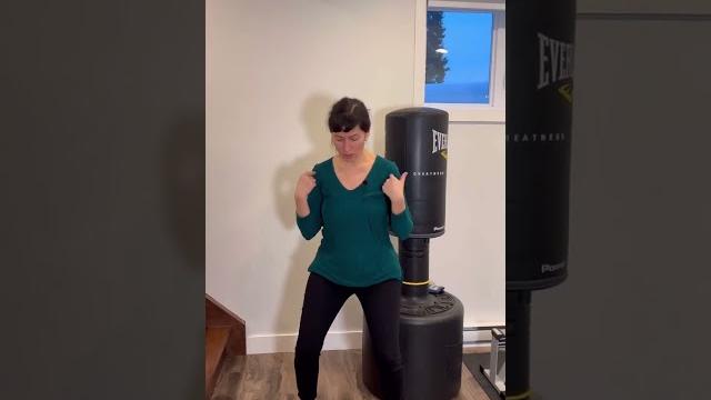 Тяжело спускаться по лестнице Is it difficult to go down the stairs This exercise!! eng subt Тяжело спускаться по лестнице Is it difficult to go down the stairs This exercise!! eng subt