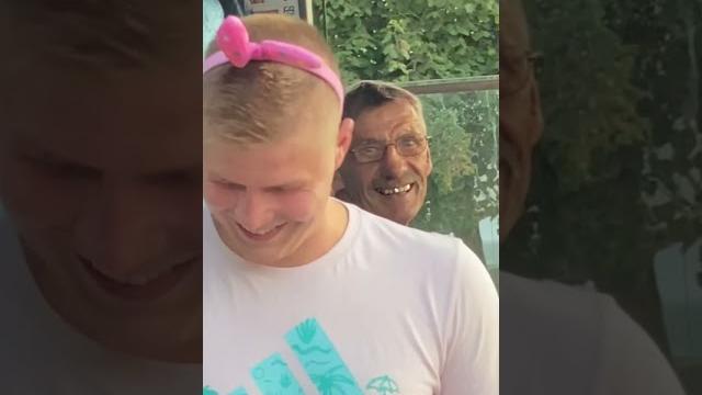 ЖЕСТКИЙ ЭКСПЕРИМЕНТ в АВТОБУСЕ! ЖЕСТКИЙ ЭКСПЕРИМЕНТ в АВТОБУСЕ!