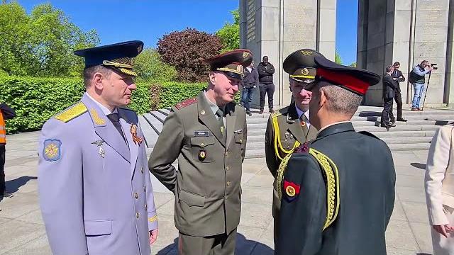 День Победы! Берлин. Германия. 9 мая 2023 года. Victory Day! Berlin. Germany. May 9, 2023. День Победы! Берлин. Германия. 9 мая 2023 года. Victory Day! Berlin. Germany. May 9, 2023.