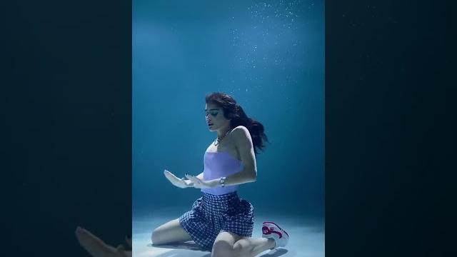 Дина Саева под водой #Shorts Дина Саева под водой #Shorts