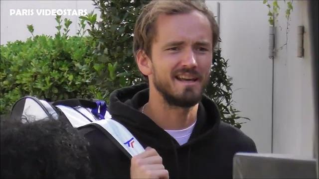 Daniil Medvedev Даниил Медведев with fans @ Paris before Roland Garros French Open 23 may 2025 Daniil Medvedev Даниил Медведев with fans @ Paris before Roland Garros French Open 23 may 2025