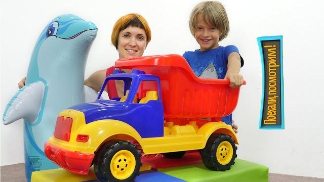 Аквапарк для дельфинов - Надувной бассейн - Поехали, посмотрим Аквапарк для дельфинов - Надувной бассейн - Поехали, посмотрим