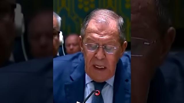Конь в пальто #shorts #video Конь в пальто #shorts #video