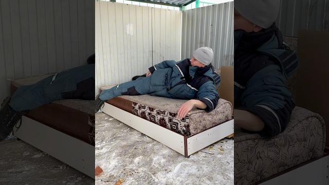 Нашел шикарный диван Нашел шикарный диван
