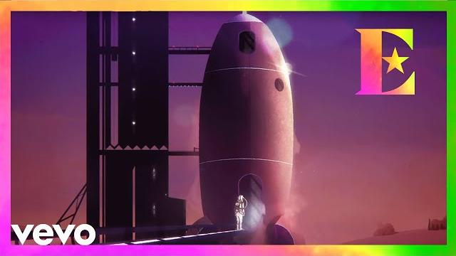 Elton John - Rocket Man (Official Music Video) Elton John - Rocket Man (Official Music Video)