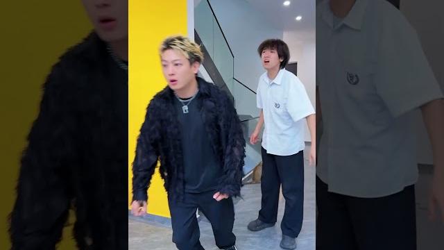 黑天使的药被偷#short #cute #funny 黑天使的药被偷#short #cute #funny