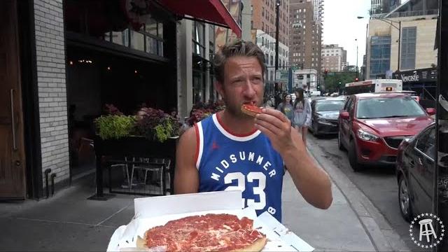 Barstool Pizza Review - Lou Malnati's (Chicago) Barstool Pizza Review - Lou Malnati's (Chicago)