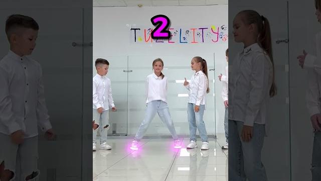 Шаффл Баттл Who BEST DANCER ? 28M SUBS !!! TUZELITY SHUFFLE ⭐️ Шаффл Баттл Who BEST DANCER ? 28M SUBS !!! TUZELITY SHUFFLE ⭐️