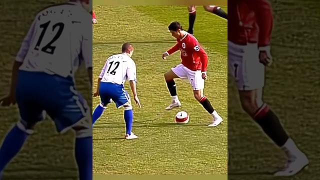 ПАС В СТИЛЕ РОНАЛДУ #football#футбол#soccer#skills#пас#роналду#ronaldo#tutorial#обучение#shorts ПАС В СТИЛЕ РОНАЛДУ #football#футбол#soccer#skills#пас#роналду#ronaldo#tutorial#обучение#shorts