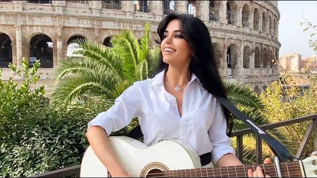 Elena Yerevan - L'Italiano Elena Yerevan - L'Italiano