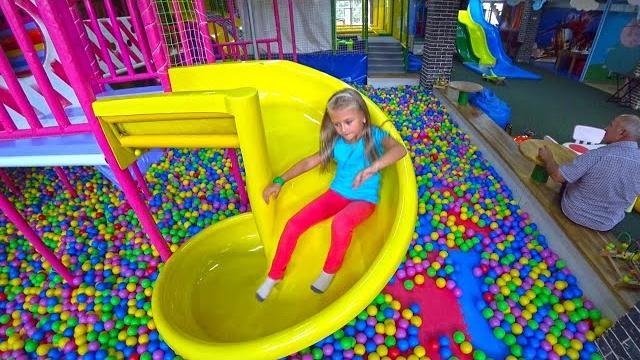 Ярослава в Развлекательном Центре для Детей! Indoor Playground for kids Play Center! Ярослава в Развлекательном Центре для Детей! Indoor Playground for kids Play Center!