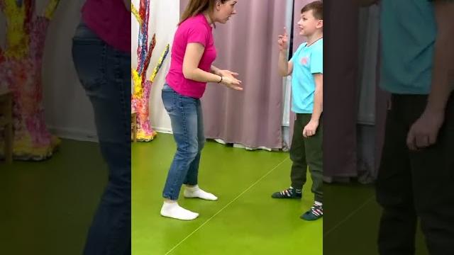 Большой против Маленького пранк #shorts от Andi like Большой против Маленького пранк #shorts от Andi like