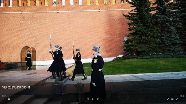 Москва.Реал 10.04.2020. Смена караула у Вечного огня. Единожды в истории в пустой Москве. Карантин Москва.Реал 10.04.2020. Смена караула у Вечного огня. Единожды в истории в пустой Москве. Карантин