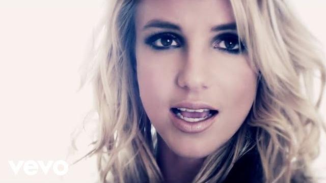 Britney Spears - Criminal (Official Video) Britney Spears - Criminal (Official Video)