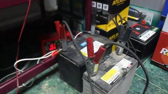 Восстанавливаем аккумулятор из 0.5 вольта до 12.7 Восстанавливаем аккумулятор из 0.5 вольта до 12.7