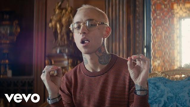 blackbear - do re mi ft. Gucci Mane (Official Music Video) blackbear - do re mi ft. Gucci Mane (Official Music Video)