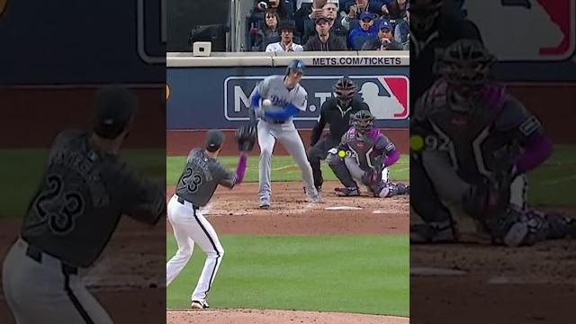Francisco Lindor sticks with it! Francisco Lindor sticks with it!