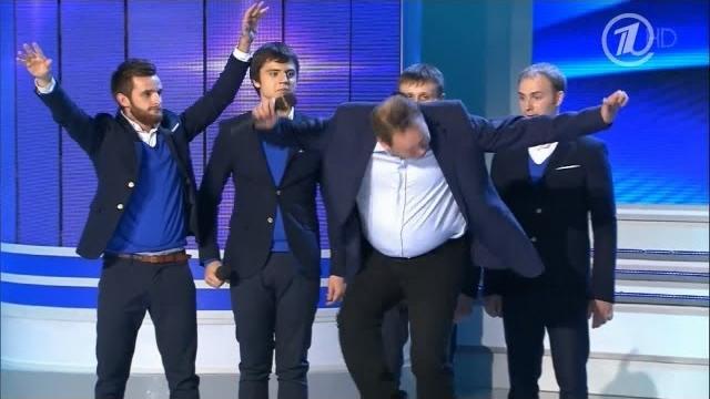 КВН Леонид Слуцкий отрывается на сцене КВН Леонид Слуцкий отрывается на сцене