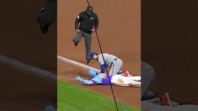 Unassisted double play! #mets #baseball #doubleplay Unassisted double play! #mets #baseball #doubleplay