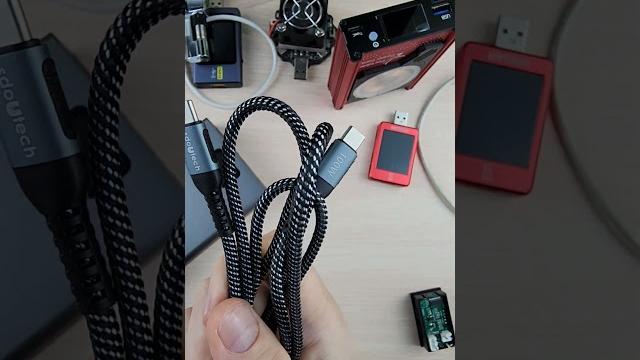 Кабель USB-C 100W с чипом на 240W и внешний аккумулятор с поддержкой Supervooc для Realme Кабель USB-C 100W с чипом на 240W и внешний аккумулятор с поддержкой Supervooc для Realme